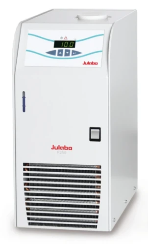 AXX4-chlodziarka_termostat_cyrkulacyjny_julabo.webp