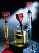 1,1'-Carbonyldiimidazole (CDI)  98 %