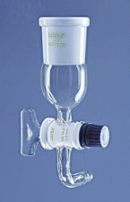 Złączki redukcyjne ze szlifem wewn. i zaworem